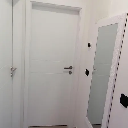 Leona * 프리모스턴