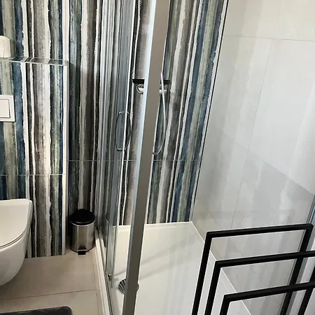 아파트 Leona 프리모스턴