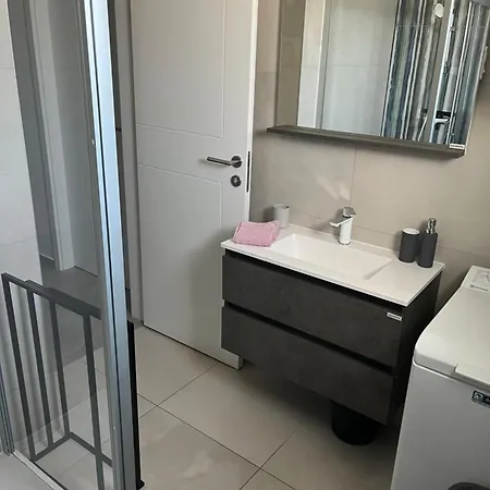 Leona 프리모스턴